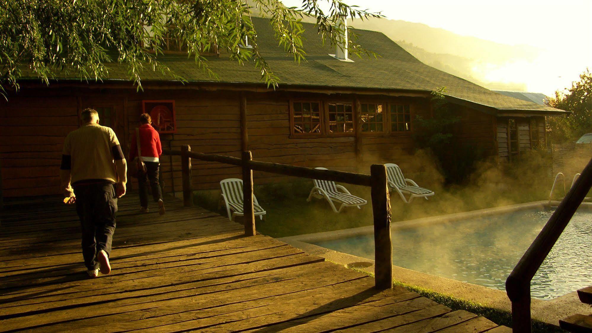 Hotel El Barranco Futaleufu Luaran gambar